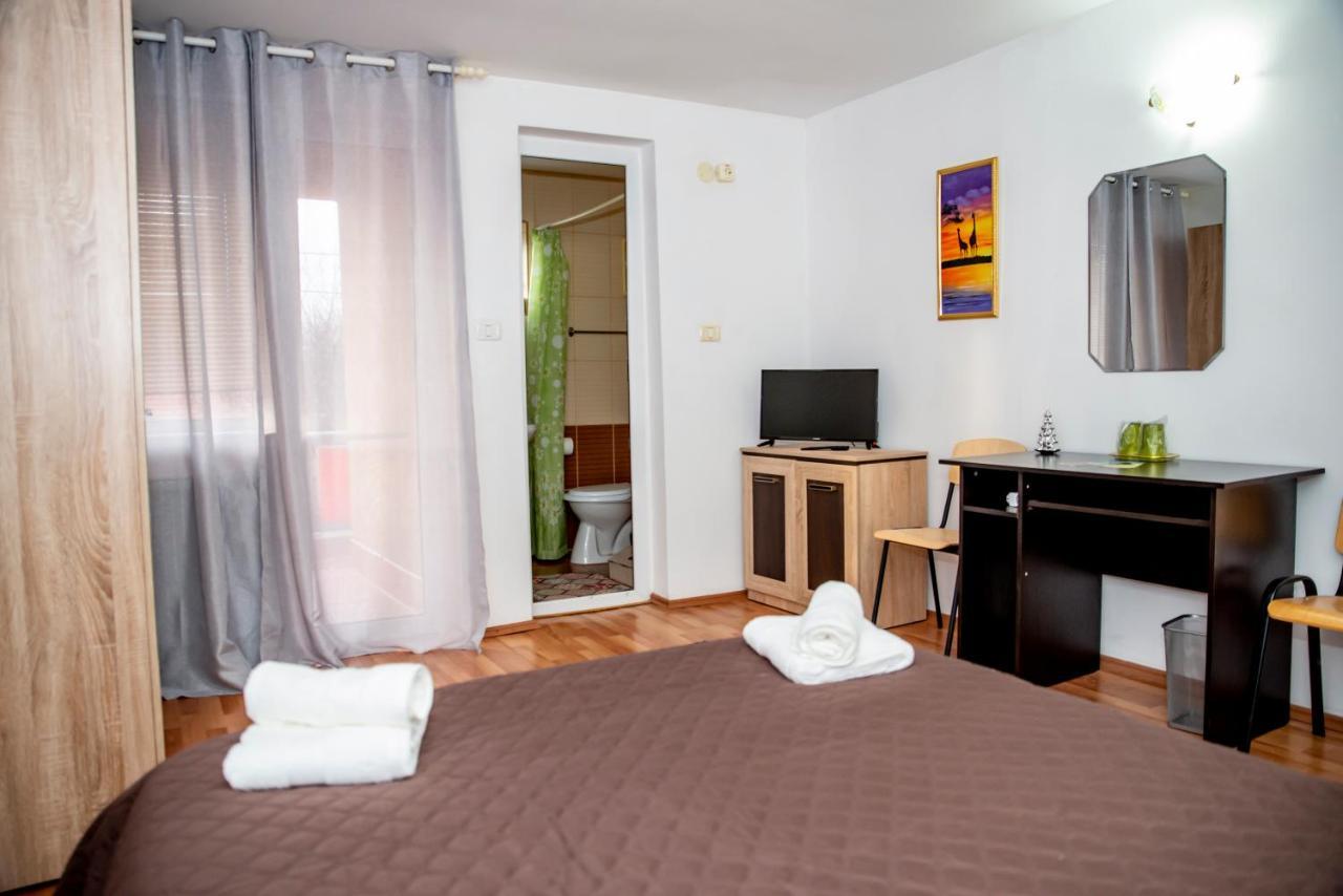 Pensiunea Victoria Mangalia Exterior foto